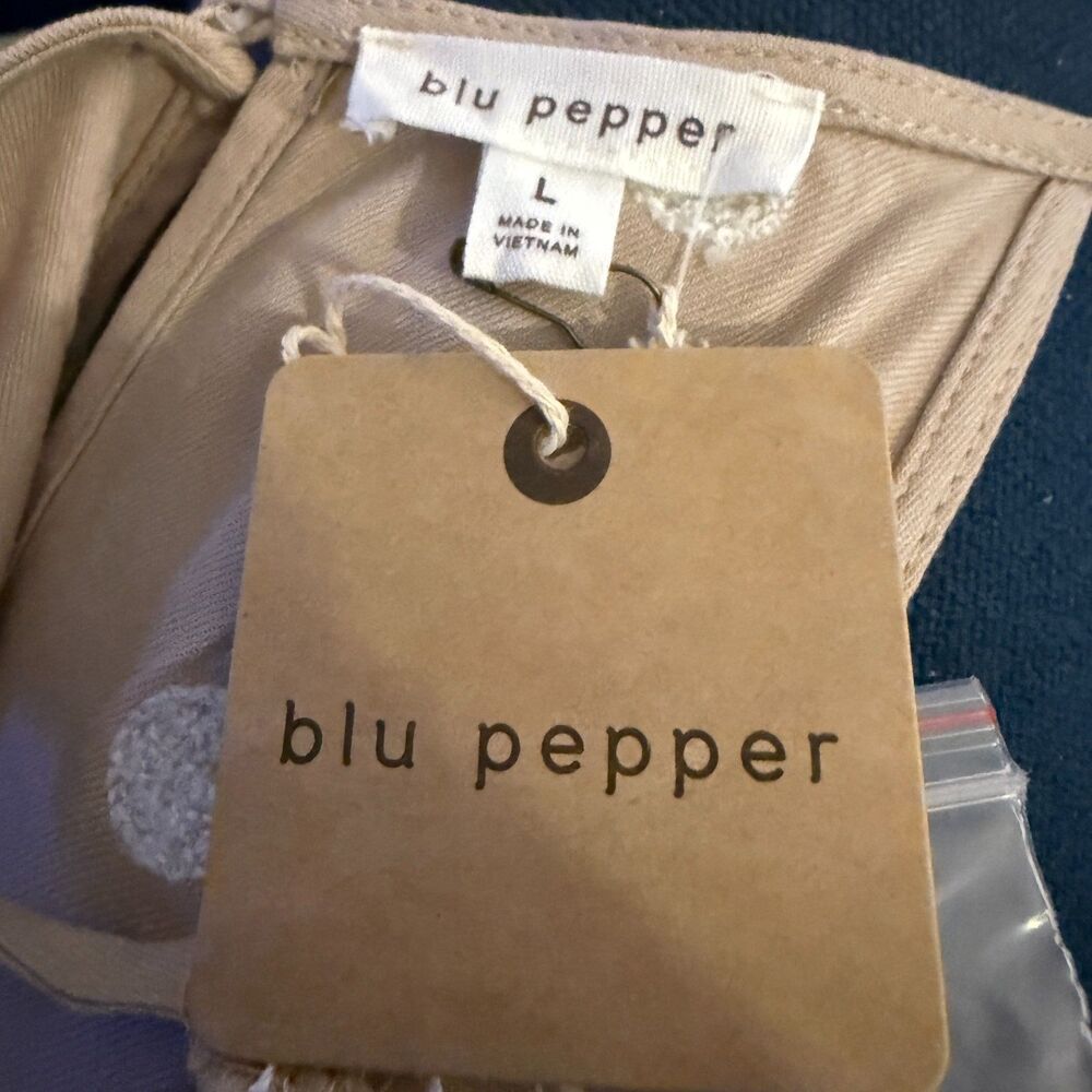 NWT Tank top Tan with White dots (3d) blu pepper size Large - Picture 5 of 5